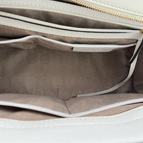 Michael by Michael kors Selma Optic White
Leather Satchel 2 Way Bag + Dust Bag - Picture 6 of 17